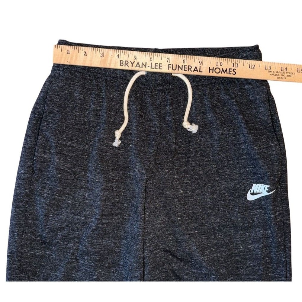 Nike Women's Gray Capri Pants XS Casual Elastic Waistband athleisure workout gym - Picture 5 of 7